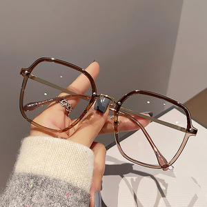 แว่นตากันแสงสีฟ้าใส<span class=keywords><strong>2025</strong></span>ใหม่สำหรับผู้ชายผู้หญิงรูปทรงหลายเหลี่ยมเก๋ไก๋ TR90แว่นตาใสคุณภาพสูง - Product Image 1