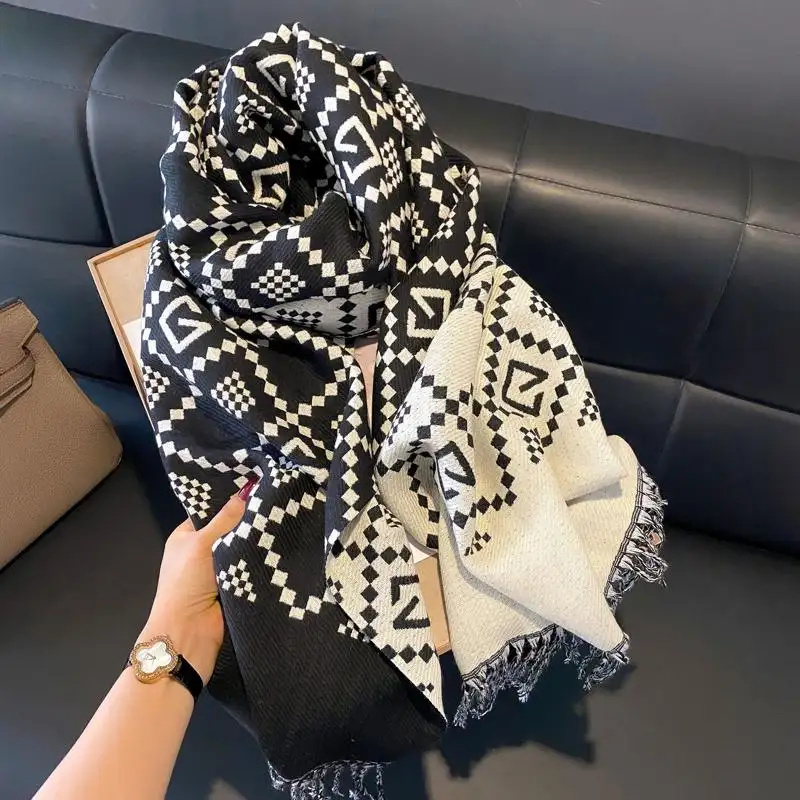 2023 new Korean version of rhomboid cashmere scarf female winter students thick windproof bib warm shawl