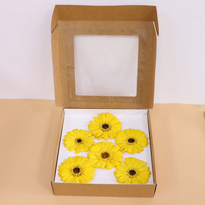 Boîtes cadeaux <span class=keywords><strong>de</strong></span> gerberas éternelles en gros, fleurs préservées pour la fête des mères, la Saint-Valentin, la remise des diplômes, Noë<span class=keywords><strong>l</strong></span>, faites à la main - Product Image 3