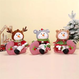 ตุ๊กตาหิมะแสนน่ารัก ชุด 3 ตัว ของตกแต่งโต๊ะคริสต์มาสสีสันสดใส ของขวัญ - Product Image 1