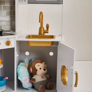 Cuisine d'angle moderne en bois blanc de grande taille pour enfants avec réfrigérateur, four, micro-ondes, évier et machine à laver - Product Image 6