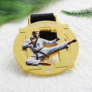 Nouvelles médailles sportives en alliage de zinc doré, souvenirs de Taekwondo, médailles creuses gravées au laser avec impression couleur HD - Product Image 2