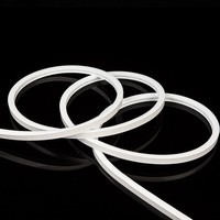 Bande LED néon flexible ultra-résistante en PVC carré 10x10mm 24V IP65/67/68 3500K Blanc Chaud Lumineux pour Design Intérieur Créatif