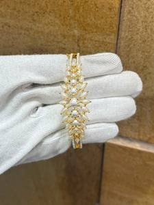 Wholesale Jaipuri Gold Plated Pearl Charm <b>Bracelet</b> Women Handmade Cute Indian Fashion Jewelry OEM ODM Manufacturer Supplier - Product Image 4