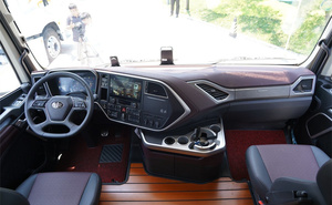 Camions tracteurs diesel Faw <span class=keywords><strong>d</strong></span>'<span class=keywords><strong>occasion</strong></span> 560 CV 39T conduite à gauche 6x4 <span class=keywords><strong>Camion</strong></span> remorqueur en Afrique - Product Image 5