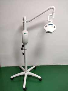 Produtos quentes Manual alimentado <span class=keywords><strong>Dental</strong></span> Oral Teeth Whitening máquina com LED Blue <span class=keywords><strong>Laser</strong></span> <span class=keywords><strong>Dental</strong></span> Branqueamento Equipamento - Product Image 5