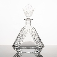 Carafe à whisky triangulaire en verre sans plomb de 23oz pour usage domestique