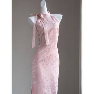 Robe Cheongsam Rose Élégante à Motifs Floraux, Col Montant, Fente Basse Naturelle, Silhouette Fourreau, Tissu Respirant pour Tenue de Soirée Femme - Product Image 5