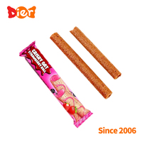 Fabricant d'équipement d'origine Vente en gros Marque privée personnalisée Bâton de biscuits halal croustillants Rouleau de chocolat fraise Sauce savoureuse Collation sucrée