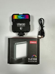 <span class=keywords><strong>Ulanzi</strong></span> <span class=keywords><strong>VL49</strong></span>ไฟวิดีโอ LED สี RGB 2500K-9000K 800LUX มินิเติมด้วยรองเท้าเย็น2000mAh ชนิด C ไฟกล้อง - Product Image 4
