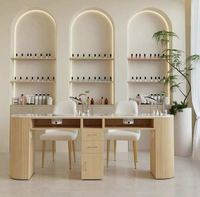 Table de manucure moderne et attrayante en bois écologique avec plateau en verre, robuste pour usage commercial