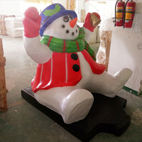 Statua di Pupazzo di Neve a Grandezza Naturale per Uso Commerciale, Decorazione Natalizia da Esterno, Personalizzabile in Fibra di Vetro, Vendita all'Ingrosso