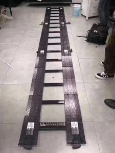 บันไดพับไฟฟ้ากึ่งอัตโนมัติแบบกำหนดเอง สีดำด้าน รับน้ำหนักได้ 150 กก. - Product Image 5