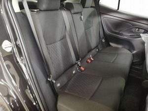 Nuevos vehículos SUV Toyota <span class=keywords><strong>Yaris</strong></span> <span class=keywords><strong>Cross</strong></span> 2024-2025 usados en buen estado, con tracción en las cuatro ruedas y bajo kilometraje. - Product Image 6