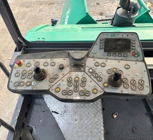 Pavimentadora de Asfalto Usada Modelo 2017 Original 1800-2L V-OGELE 9m de <span class=keywords><strong>Segunda</strong></span> <span class=keywords><strong>Mano</strong></span> 1800-2 1800-3L 1880-3L 2100-3L 1800-2L ¡Gran Oferta! - Product Image 6