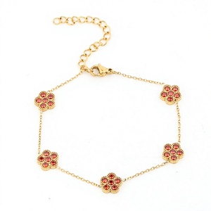 Pulsera de Acero Inoxidable con Tréboles de Colores, 5 Dijes de Trébol, Adornada con Pedrería, Ajustable e Impermeable, Venta al por Mayor - Product Image 1