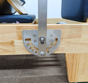 Тренажер для пилатеса (Пилатес-тауэр) из высококачественного дуба, подходит для домашних спортзалов и студий пилатеса. - Product Image 5