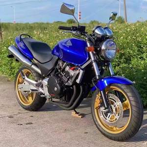 Motocicleta Deportiva <span class=keywords><strong>Honda</strong></span> CB400 de <span class=keywords><strong>Segunda</strong></span> <span class=keywords><strong>Mano</strong></span>, <span class=keywords><strong>Segunda</strong></span> Generación, Cuatro Cilindros, Refrigerada por Agua, 250cc, Importada de Italia - Product Image 4