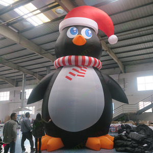 <span class=keywords><strong>Pingouin</strong></span> de Noël géant <span class=keywords><strong>gonflable</strong></span> personnalisé de 8 m (26 pieds) de haut avec chapeau pour la décoration extérieure de Noël - Product Image 2