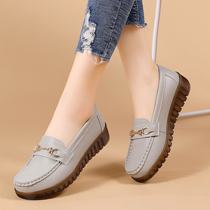 Scarpe Basse Primaverili e Autunnali Nuovo Stile per Donne Scarpe a Punta Bassa per Mamme Antiscivolo con Suola Morbida Comode per i Piedi - Product Image 4