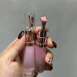 Vente en gros, pur végétalien, réduit les ridules, améliore l'éclat, hydrate, augmente le volume des lèvres, huile repulpante - Product Image 1