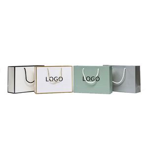 Sac en papier de luxe personnalisé avec poignée, durable, pour le shopping professionnel, emballage classique - Cadeau spécial, sac d'emballage en papier spécial - Product Image 2