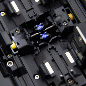 Macchina per Giunzione di Fibre Ottiche Trusty PAS con Allineamento del Nucleo, Giuntatrice a Fusione TEKCN TC-400 Progettata per ISP e OSP - Product Image 5