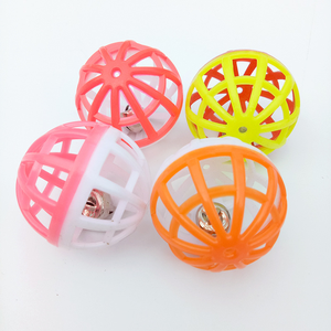 Balles de jouet multicolores pour chats de compagnie balles en plastique multicolores avec boules de cloche creuses pour bébés chats - Product Image 4