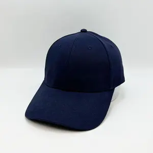Gorra deportiva original en blanco de 6 paneles de color sólido, gorras de béisbol personalizadas con logotipo bordado de PVC de goma