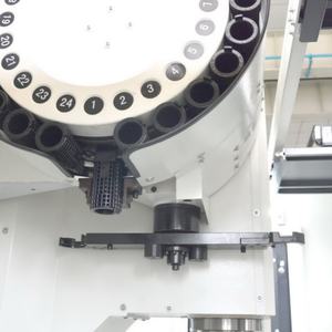 Centre d'usinage vertical, commande CNC automatique, puissance de la broche 12000 tr/min, fraiseuse 3 axes <span class=keywords><strong>VMC</strong></span> 850 pour l'industrie automobile - Product Image 2