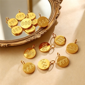 SH01 Ciondoli Portafortuna in Acciaio Inossidabile Dorato con Numeri Angelici 111-999 per Braccialetti Fai-da-Te - Product Image 1