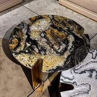 Table basse de luxe en marbre italien avec design moderne en métal, couleur personnalisée de haute qualité pour salon, bar à domicile et décoration de villa