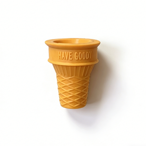 Lot de 7 cônes à gaufres plats 6x7cm en plastique, motif cœur, en mousse écologique, pour glaces factices et DIY - Product Image 1
