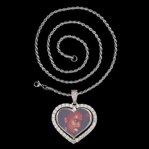 Médailles photo réversibles personnalisées gravées en exclusivité, en argent sterling S925, serties de moissanite GRA, bijoux scintillants pour concert - Product Image 2