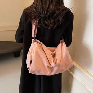 Sac de sport et de yoga multifonctionnel personnalisé de haute qualité, idéal pour le voyage et le rangement professionnel, vente en gros à faible MOQ - Product Image 6