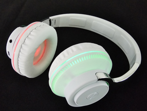 <span class=keywords><strong>Casque</strong></span> <span class=keywords><strong>Bluetooth</strong></span> 5.1 Stéréo à Basses Puissantes Circum-auriculaire <span class=keywords><strong>avec</strong></span> Lumière Respirante pour Gaming et Sport - Product Image 6