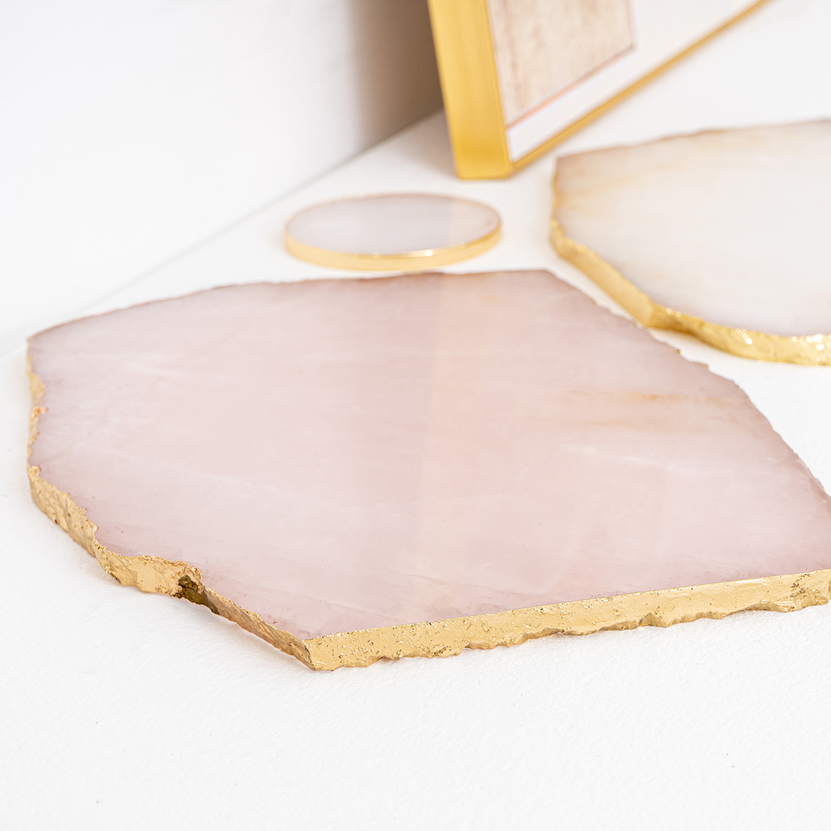 Wholesale Luxury White Pink Marble Platter Cake Display Tray Agate Stone cutter board Wholesale Luxury White Pink Marble Platter Cake Display Tray Agate  Wholesale,White,Pink,Marble Platter,Serving Trays,Tray