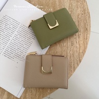Dompet Kecil Wanita Motif Leci Model Pendek Bahan Kulit PU Ber-resleting Modis Dompet Koin Poliester