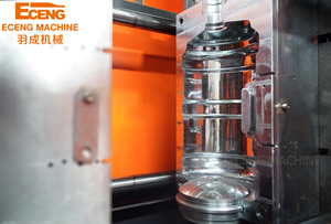 Máy thổi chai nhựa bán tự động / Máy thổi chai nhựa 20 lít dùng cho chai nước - Product Image 3