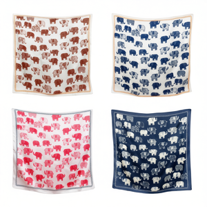 Sciarpa quadrata Elephant Square 70x70 cm in cotone stampato per donna e uomo - Product Image 1