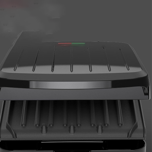 เตาปิ้งย่างไฟฟ้าเซรามิกแบบแผ่นเดียว George Foreman รุ่น Classic สำหรับ 2 ที่นั่ง พร้อมที่กดทำพานินี พื้นผิวเคลือบกันติด สำหรับใช้ในครัวเรือน สีดำ - Product Image 5
