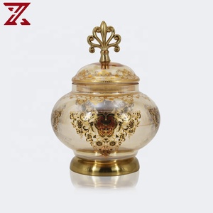 Vaso di caramella di lusso del contenitore di alimento dell'oro galvanico del piedistallo del metallo <span class=keywords><strong>con</strong></span> il <span class=keywords><strong>coperchio</strong></span> per il commercio all'ingrosso di nozze - Product Image 1