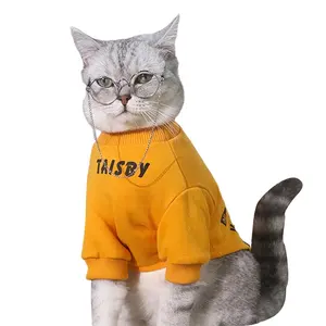 Pet clothes round neck letter print back with a big cute bear fashion wholesale 2-legs cat shirt clothes