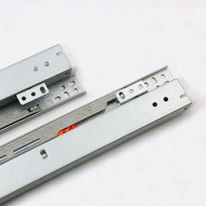 Riel Deslizante Inferior de Hierro Moderno con Amortiguación para Gabinetes de Sala de Estar - 53 mm de Ancho, Capacidad de Carga de 21-30 kg, Fácil Instalación - Product Image 3