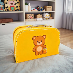 Caja de Cartón Reciclable Personalizada con Diseño de Oso en Relieve, Recubrimiento UV y Forro de Esponja para Empacar Juguetes y Ropa de Bebé - Product Image 1