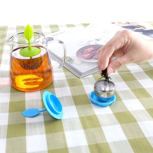 Infuseur à thé en forme de feuille, en acier inoxydable et silicone, filtre à herbes pour la cuisine, accessoires - Product Image 4