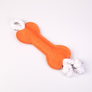 Giocattolo per Cani Ecologico Indistruttibile Stile Cartone Animato con Aroma di Pollo, in Feltro e Corda di Cotone per Addestramento Interattivo - Product Image 1