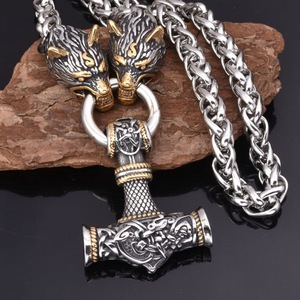 Collier pendentif pour homme en acier inoxydable, plaqué or <span class=keywords><strong>18</strong></span> carats, avec chaîne à maillons motif marteau de <span class=keywords><strong>Thor</strong></span> et runes vikings, style punk et tendance, idéal pour un anniversaire - Product Image 2