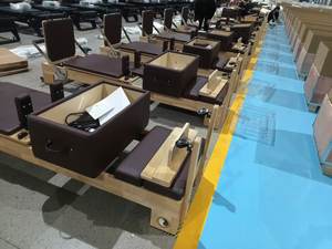 Reformer de Pilates Profesional Ajustable y Económico de Madera de Roble Sólido de Tailandia para Estudios de Pilates y Gimnasios Domésticos - Product Image 6