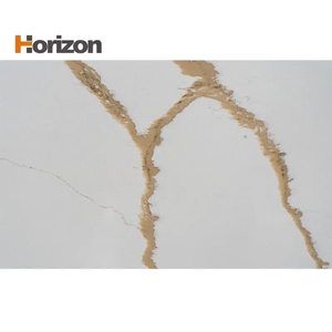 Superficie De Cuarzo De Belleza Artística Noble <span class=keywords><strong>Gold</strong></span> Vein Graceful <span class=keywords><strong>Calacatta</strong></span> Hoja De Piedra De Cuarzo Para Proyecto De Renovación <span class=keywords><strong>Encimera</strong></span> De Cuarzo - Product Image 3